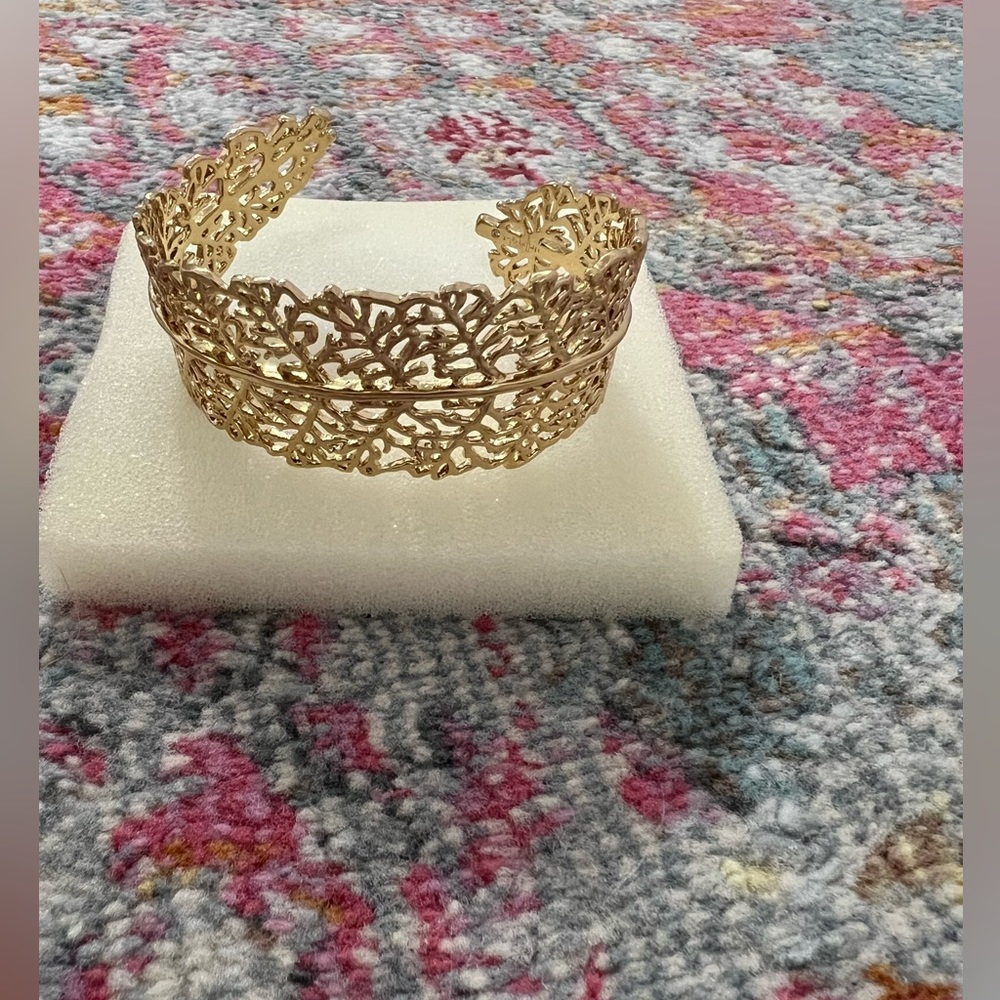 Stella & Dot Grace Cuff